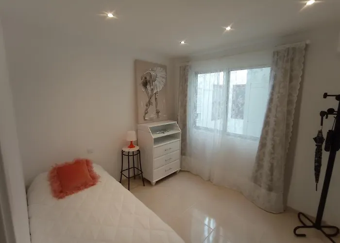 Icoden House & Perfect For